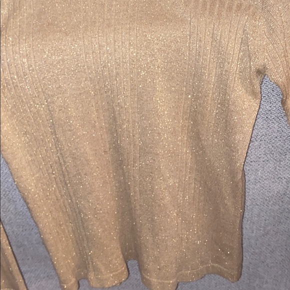 Sparkly Gold silk sweater top - Picture 6 of 6